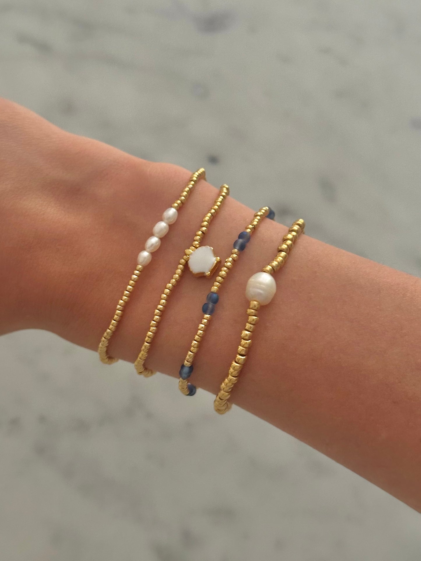 single freshwater pearl stacking bracelet