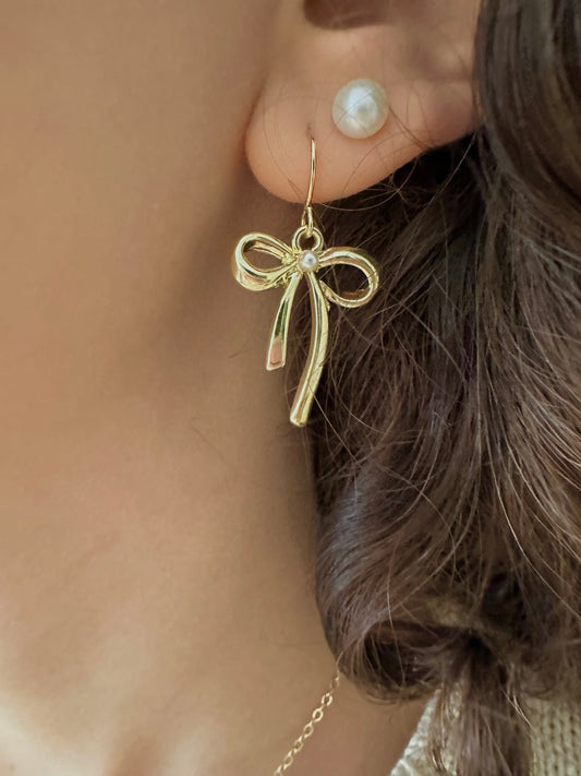 gold bow earrings