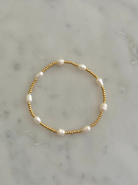 simple freshwater  pearls stacking bracelet