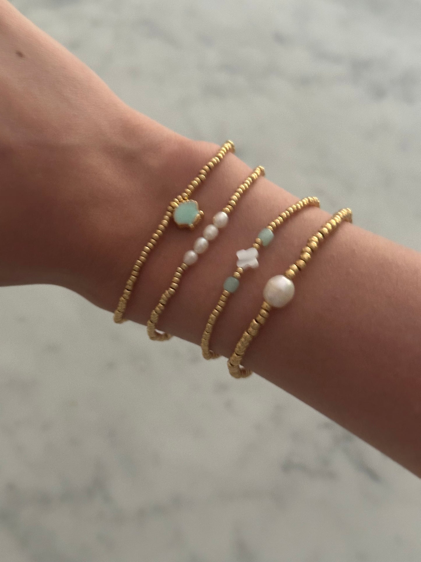 single freshwater pearl stacking bracelet