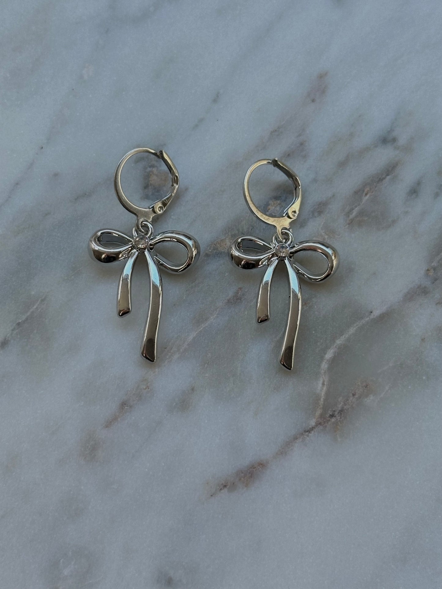 silver bow earrings