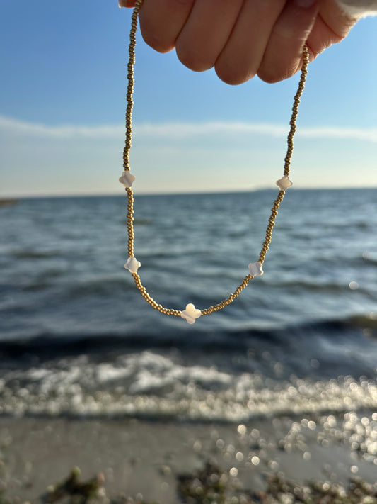 clover beaded necklace