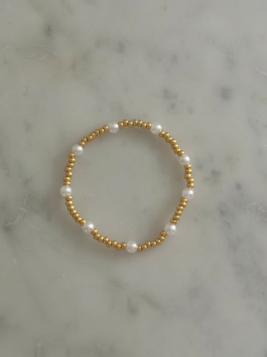 big gold beads and pearls bracelet