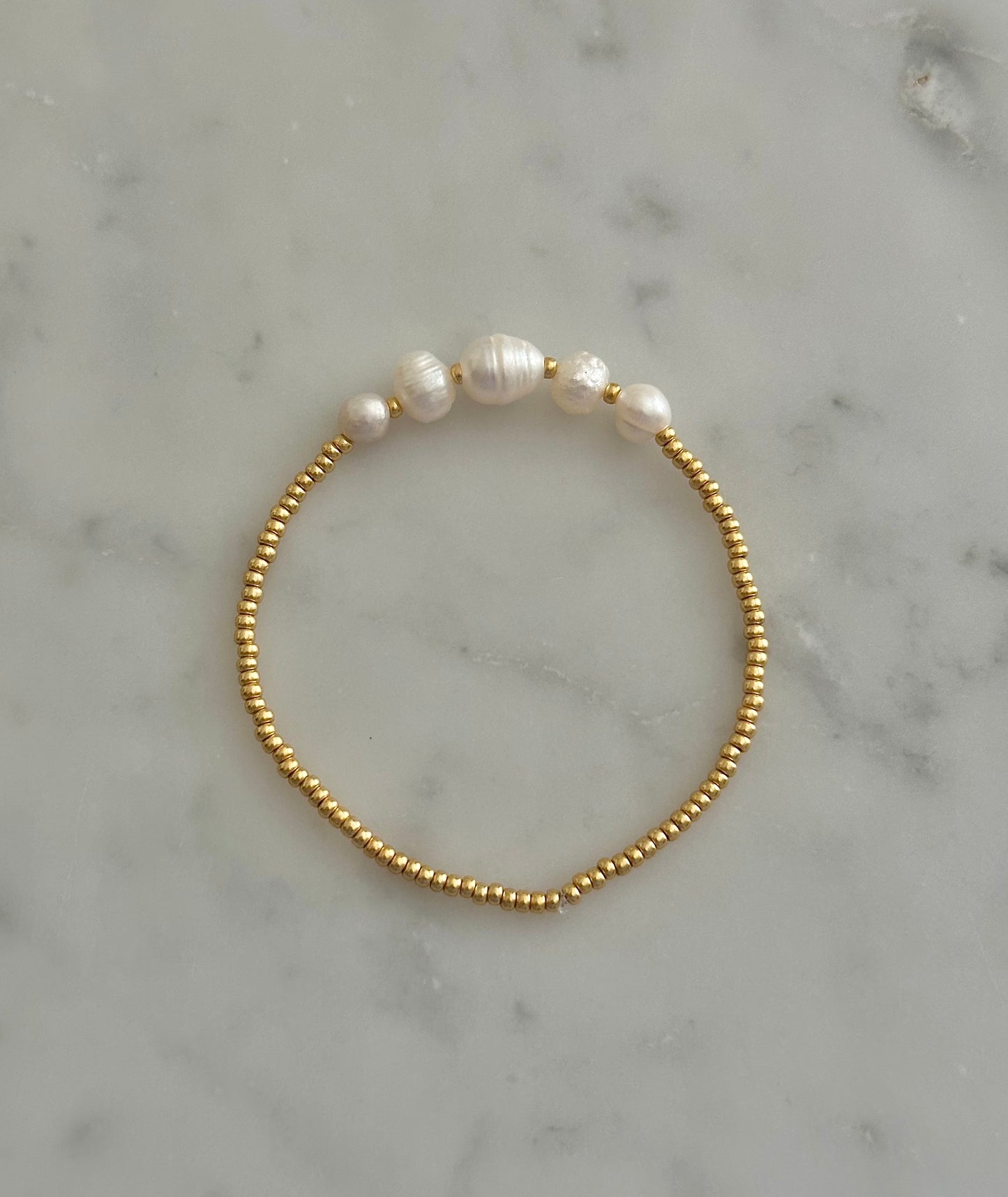 big freshwater pearl and gold bracelet