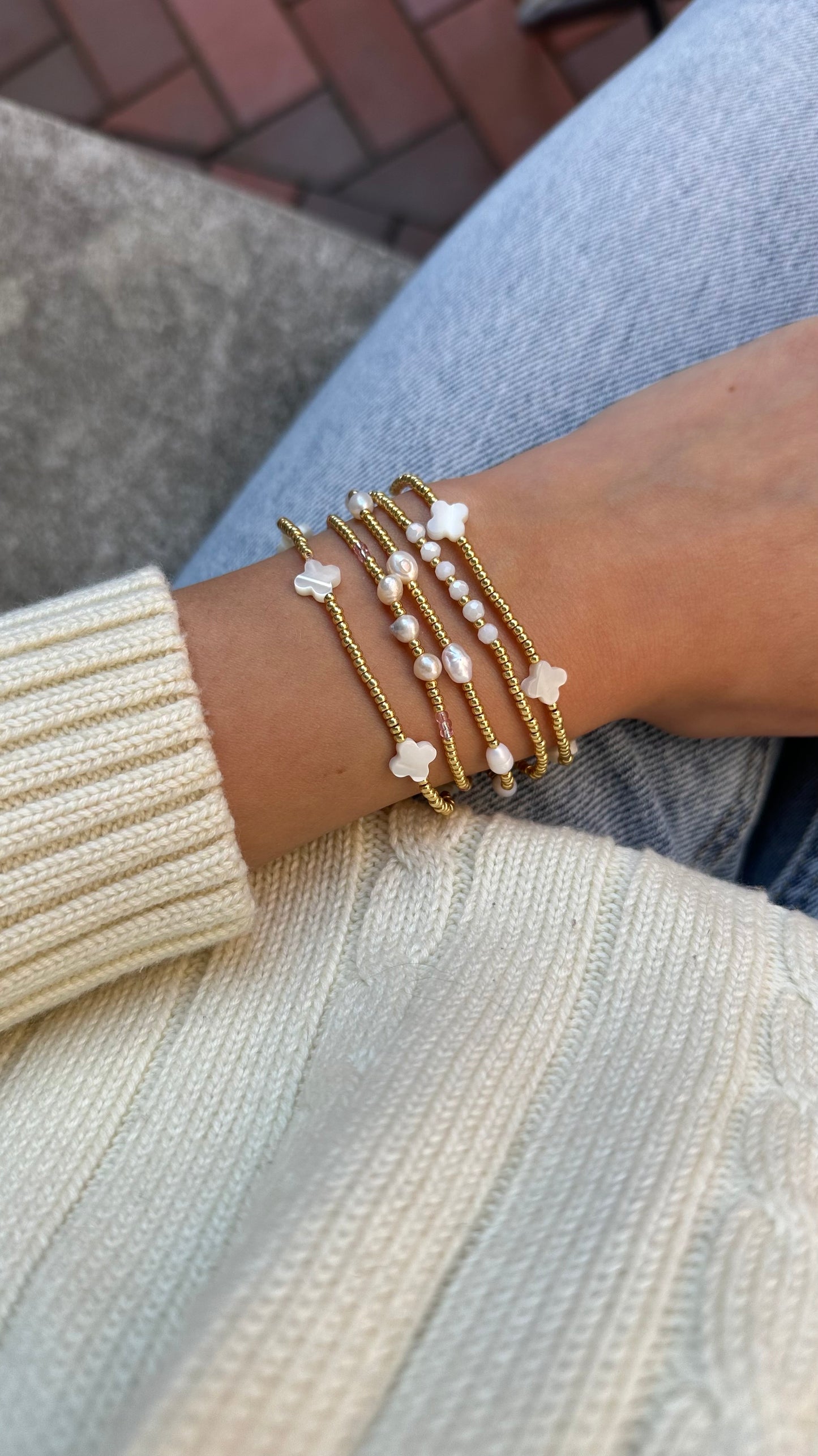 simple freshwater  pearls stacking bracelet