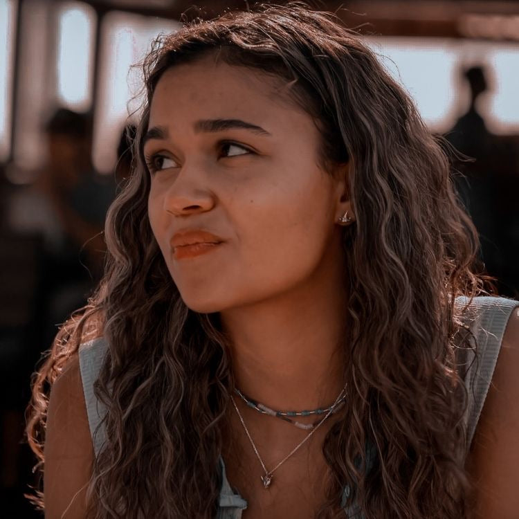 Outer Banks' Madison Bailey Gets Real About Why She Thinks Kiara Has Stayed  In The Treasure Hunt For So Long