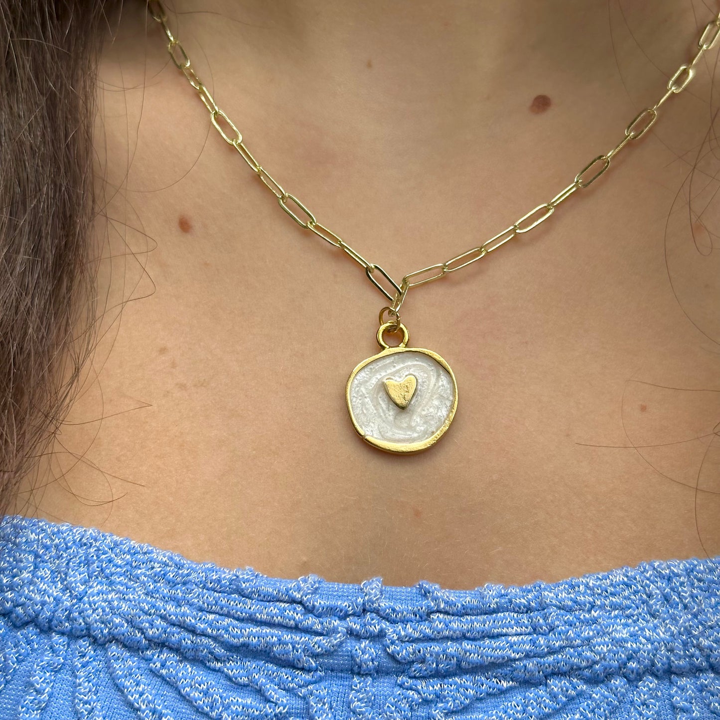 enamel heart round pendent necklace